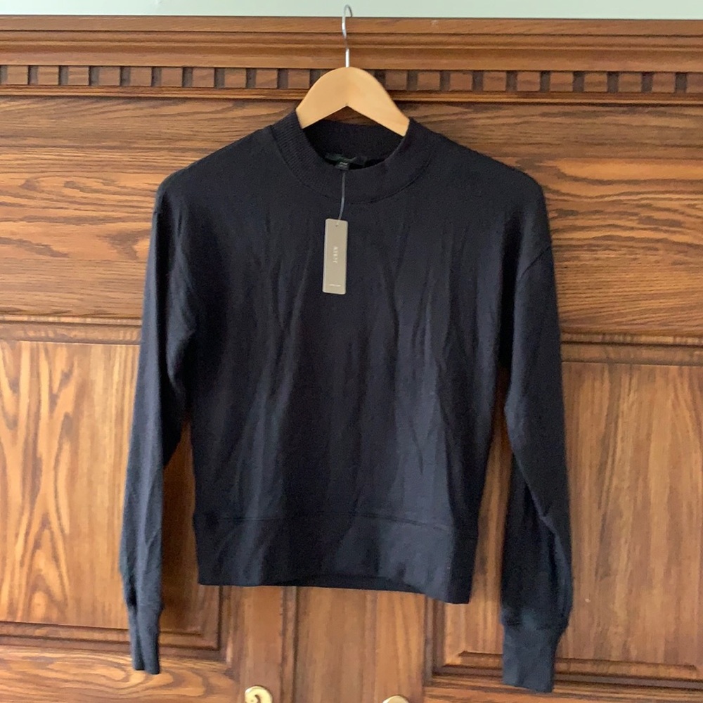 Women’s Jcrew lightweight mockneck sweater